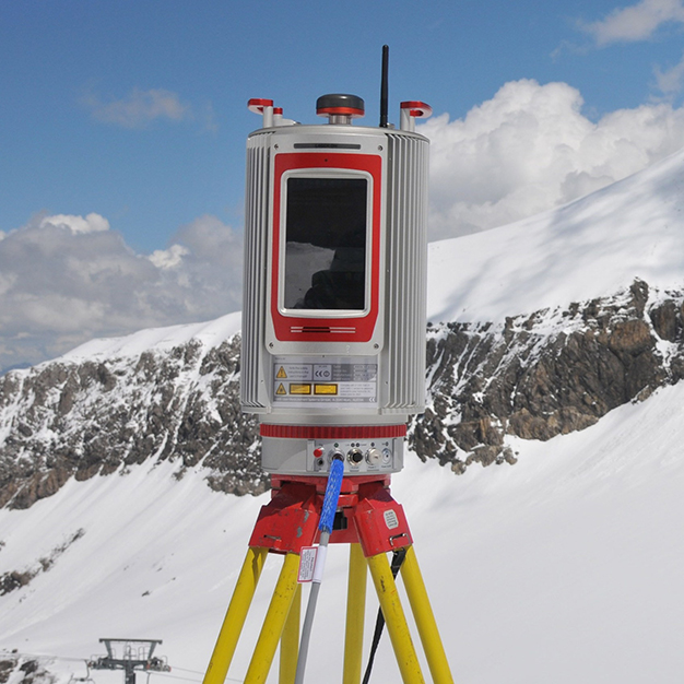 RIEGL VZ-4000 жербетін түсіру сканері
