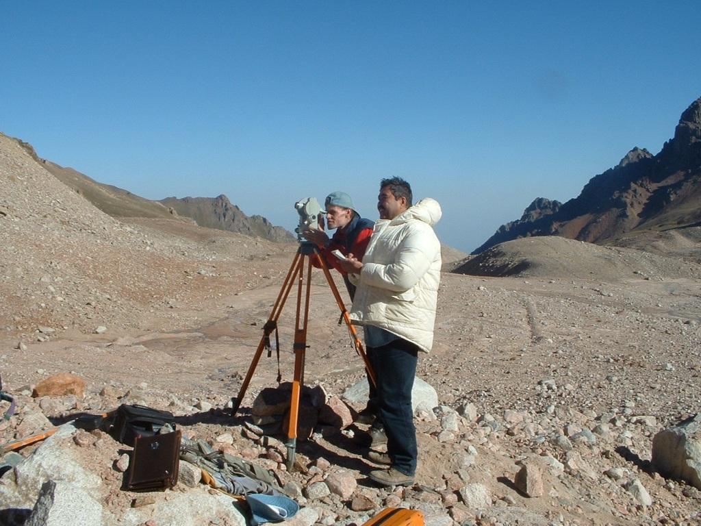 геодезические изыскания. 08 прикладная геодезия. геодезическая экспедиция. геодезисты казахстана. кадастровый инженер.